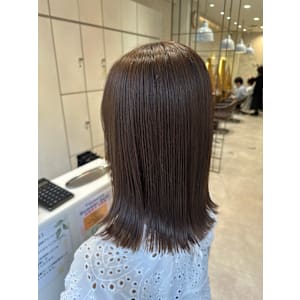 ナチュラルブラウンきりっぱなしロブ×渡辺りん