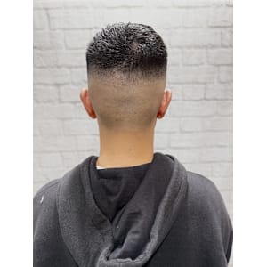 ハイフェードかき上げバングショート - グレイスフルバーバー プラチナム【グレイスフルバーバー プラチナム】掲載中