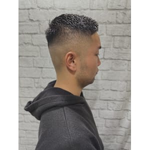 ハイフェードかき上げバングショート - グレイスフルバーバー プラチナム【グレイスフルバーバー プラチナム】掲載中