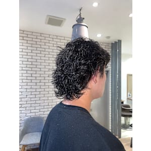 動きとボリュームを出すスパイラルパーマ【三軒茶屋】 - HAIR & MAKE EARTH 三軒茶屋店【ヘアメイクアース サンゲンヂャヤテン】掲載中