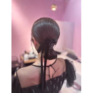 大人アップヘア
