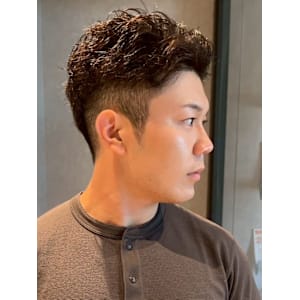 波巻きパーマ ツーブロック アップバング ビジネスパーマ