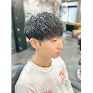 シャドウパーマ［ニュアンス/メンズパーマ/眉カット］