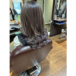 HAIR DESIGN + GOLDEN ROCK×スタイル