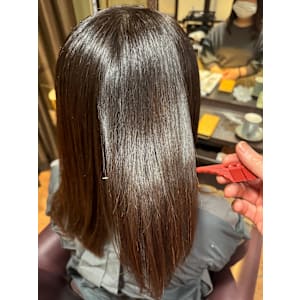 HAIR DESIGN + GOLDEN ROCK×スタイル