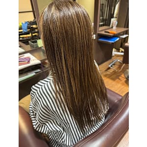 HAIR DESIGN + GOLDEN ROCK×スタイル