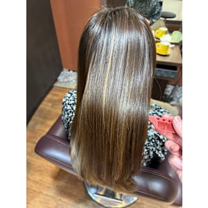 HAIR DESIGN + GOLDEN ROCK×スタイル