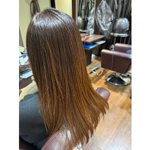 HAIR DESIGN + GOLDEN ROCK×スタイル