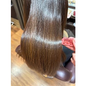 HAIR DESIGN + GOLDEN ROCK×スタイル