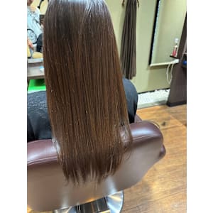 HAIR DESIGN + GOLDEN ROCK×スタイル