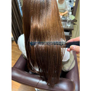 HAIR DESIGN + GOLDEN ROCK×スタイル