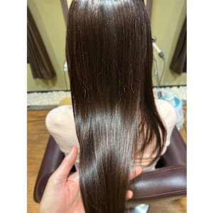 HAIR DESIGN + GOLDEN ROCK×スタイル