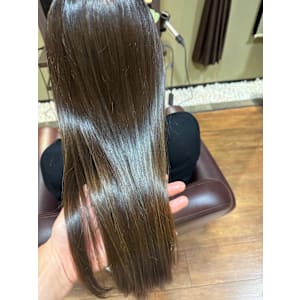 HAIR DESIGN + GOLDEN ROCK×スタイル