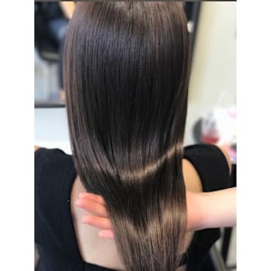 髪質改善ヘアエステサロンSHIKIORI×スタイル