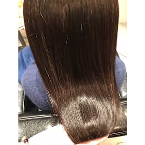 髪質改善ヘアエステ&縮毛矯正専門店Racicu×スタイル