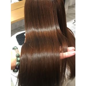 髪質改善ヘアエステ&縮毛矯正専門店Racicu×スタイル
