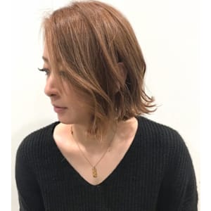 ミディアムボブ