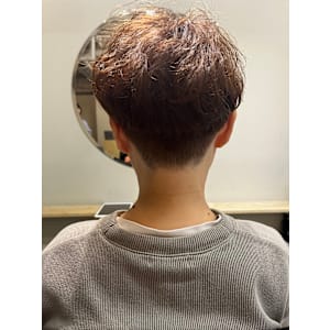 癖毛×刈り上げショートで"自分らしさ"を楽しむ。