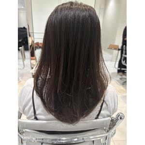 ナチュラルグレージュ