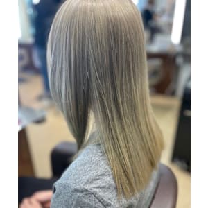 HAIR＆MAKE manis×スタイル