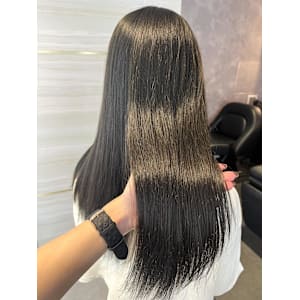 《高橋亜美》オリーブグレージュ/暗髪/大宮