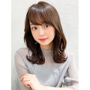 暗髪でも出せるこなれ感！フェイスレイヤー×くびれヘア