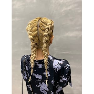 newi hair&treatment大分中央町店×スタイル