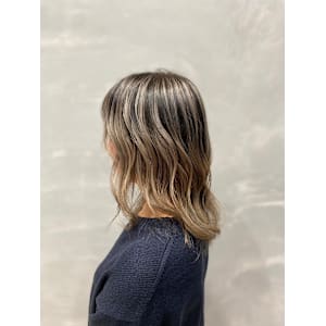 newi hair&treatment大分中央町店×スタイル