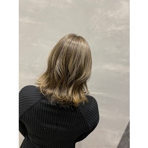 newi hair&treatment大分中央町店×スタイル