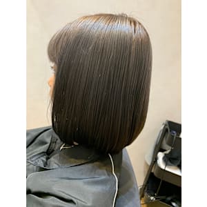 newi hair&treatment大分中央町店×スタイル
