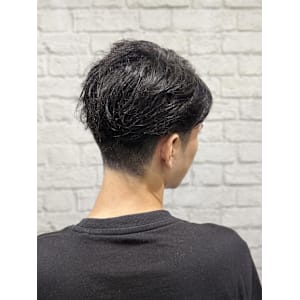 耳掛け無造作アップバングショート - グレイスフルバーバー プラチナム【グレイスフルバーバー プラチナム】掲載中