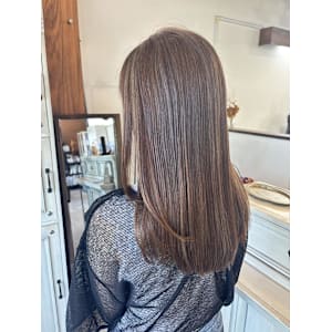 大人かわいい/アッシュベージュ/ハイライト - latte hair lemie【ラテ ヘア レミエ】掲載中