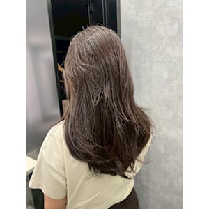 アッシュグレージュ