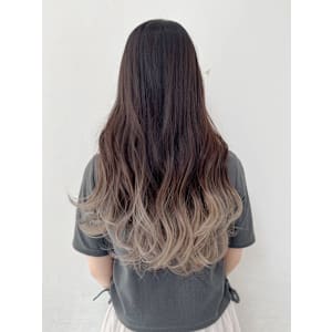 グラデーションベージュ