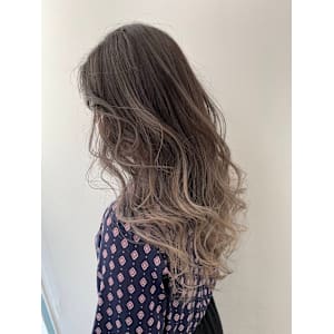 ベージュグラデーション