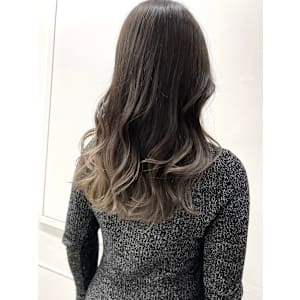 アッシュベージュ