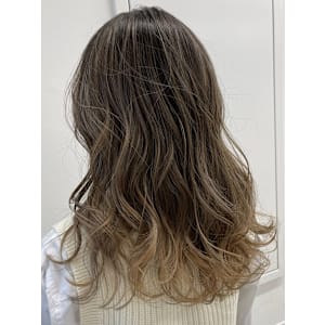 ベージュグラデーション