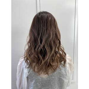 アッシュベージュ - Flora by siesta【フローラ バイ シエスタ】掲載中