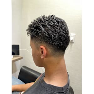 フェードカット