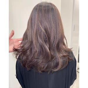 ベージュカラー