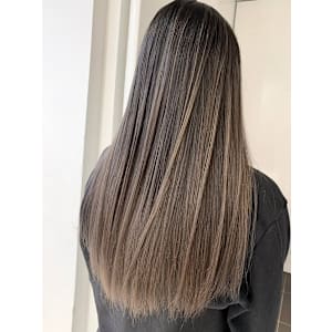 コントラストバレイヤージュ