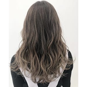 ハイライトベージュ