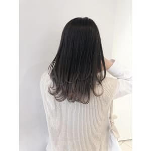 ２０代女子大人気！グレーアッシュスタイル！