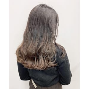 ナチュラルベージュ