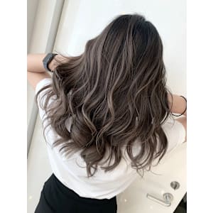 ブラウンアッシュ