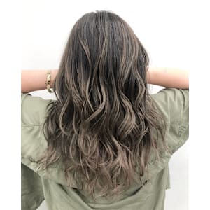 カーキーバレイヤージュ