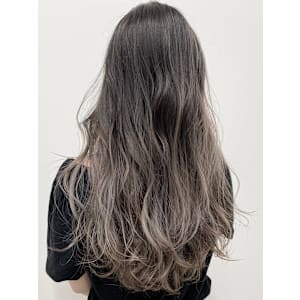 フォギーアッシュグラデーション