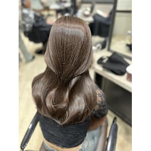 Mako ショコラグレージュ ブリーチなし 透明感カラー