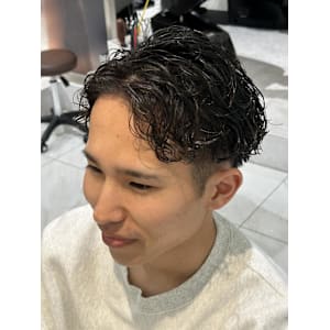 リバースシャドーパーマ - NYNY 姫路本店【ニューヨークニューヨーク ヒメジホンテン】掲載中