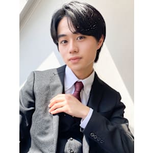 大人男性ニュアンスパーマナチュラルカラー秋メンズパーマ